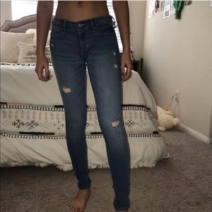 hollister ripped jeans